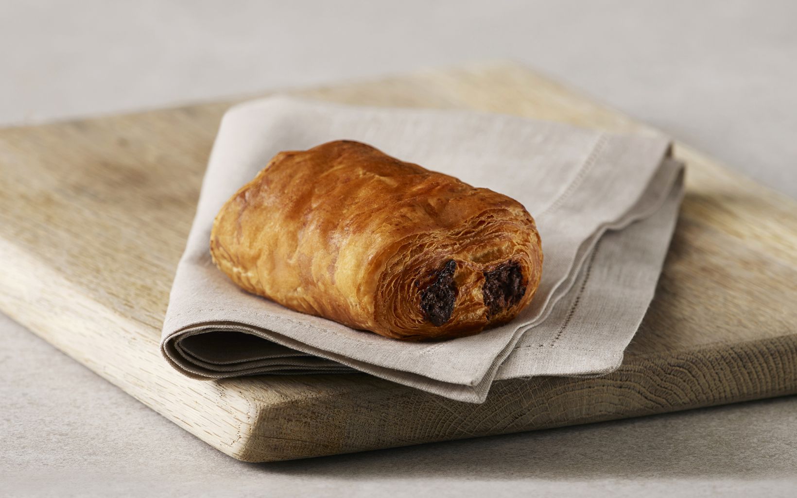 76463 Pain Chocolat 90g 3 Crop L Oct 20