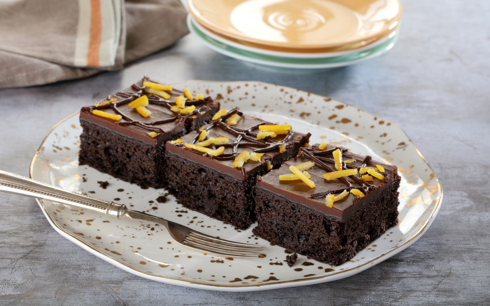 60945 Vegan Chocolate Orange Tray Cake 1