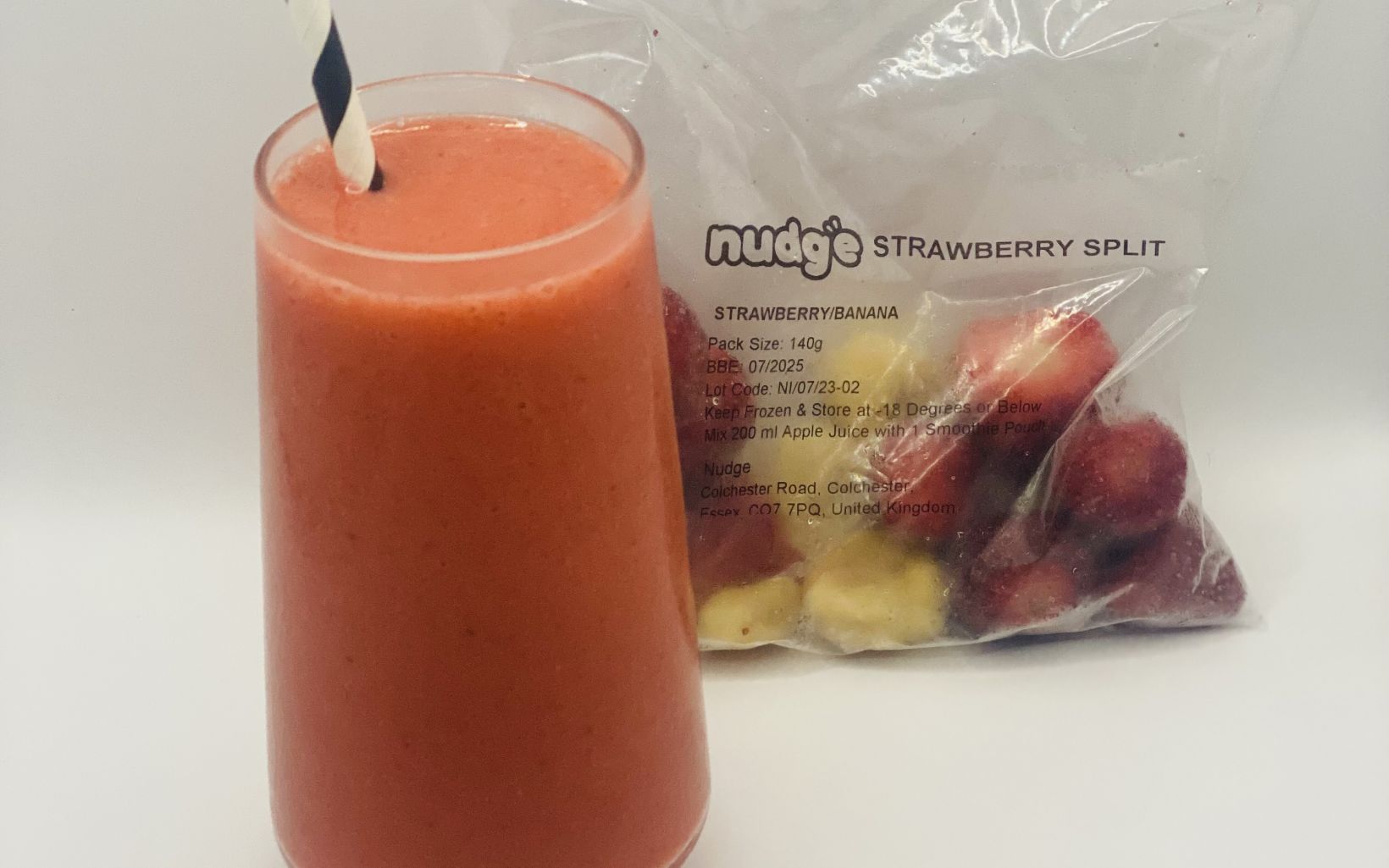 27905 Strawberry Split Smoothie Sachet Mix