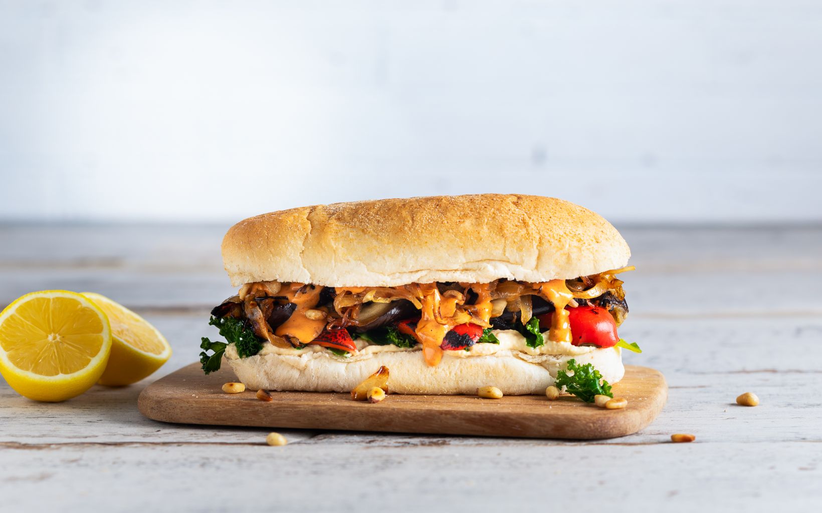 30856 F02406 White Deli Roll Veg